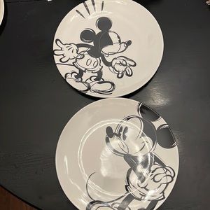 Disney Mickey Mouse plates by Zak Designs